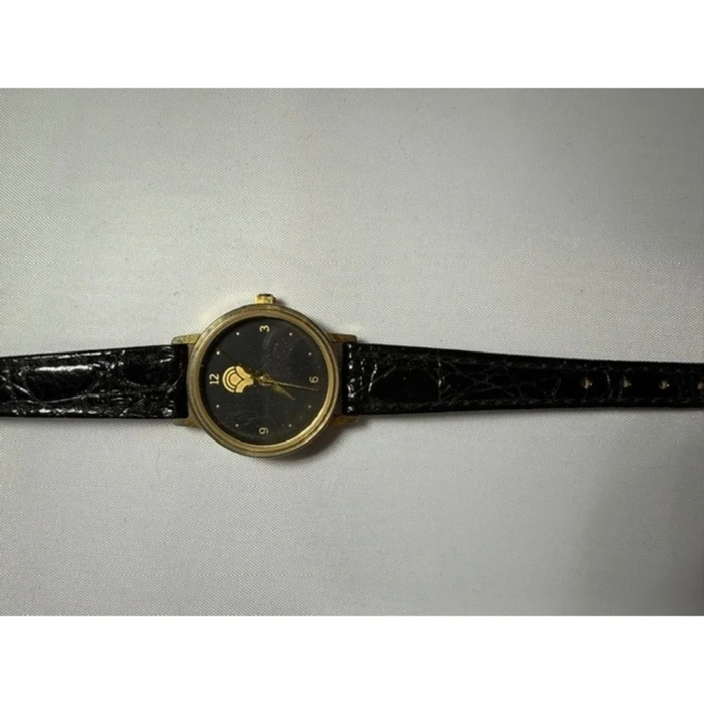Vintage Seiko Valley Bank Wisconsin Womens Gold Tone Watch Black Leather Strap